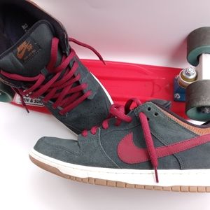 Nike Dunk SB Low Corduroy Ale Brown